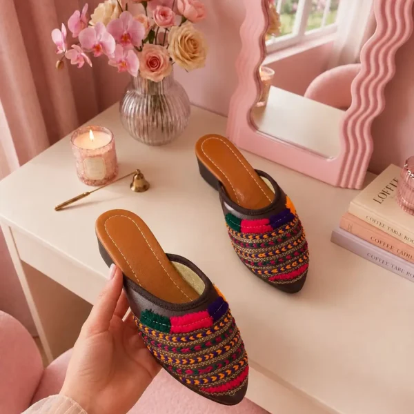 Women's Cork Embroidered Formal Khussa