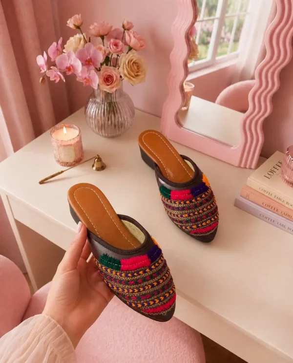 Women's Cork Embroidered Formal Khussa